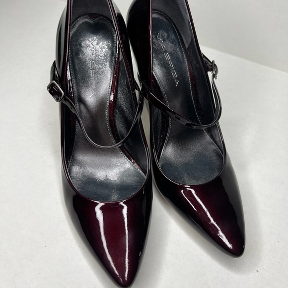 Via Spiga Pointed Toe Adjustable Strap Heels in Burgundy - Picture 2 of 8